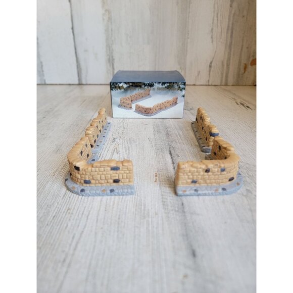 Dickens Keepsake 4-Piece porcelain Stone Fence Village accessory Xmas - Picture 2 of 7